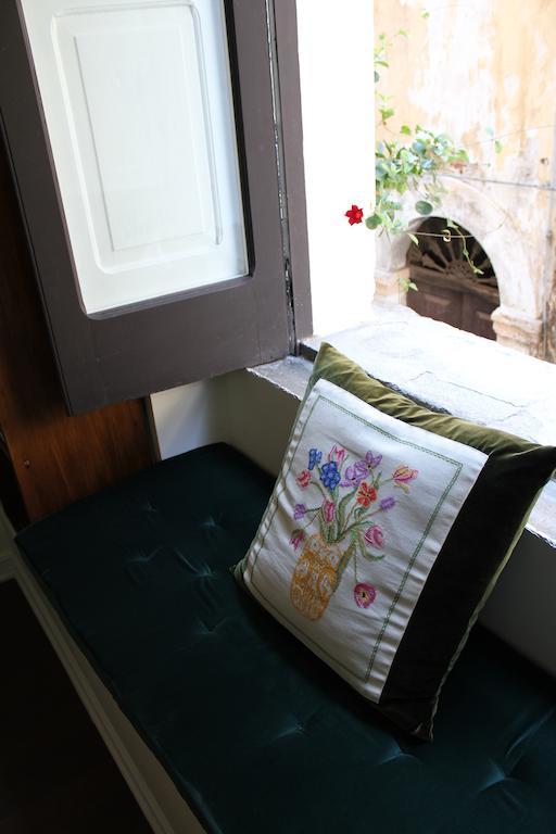B&B Via Dell'Astrologo Cosenza Habitación foto
